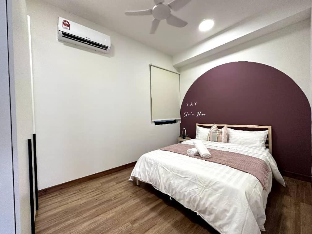 The Apple Premier Condo Three Bedroom In Melaka Экстерьер фото